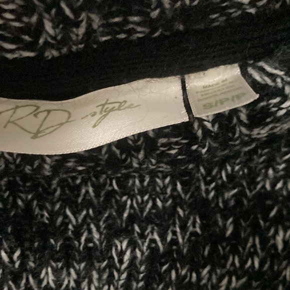 RD Style Sweater with Side Slits - Picture 2 of 5